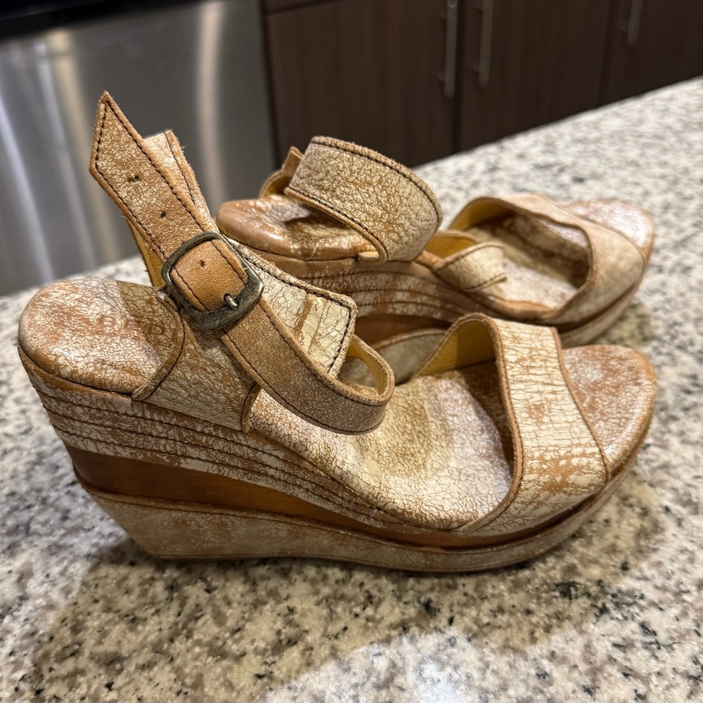 Women’s Bed Stu Cream Leather Sandals Size 8